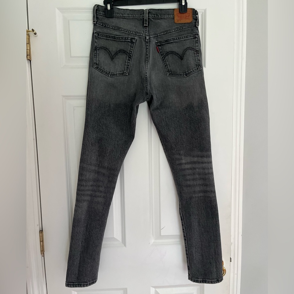 COPY - Levi’s 501 high rise jeans size 28